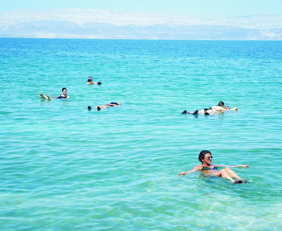 Almog Kibbutz Hotel エクステリア 写真